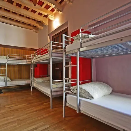 Traveler's Hotel